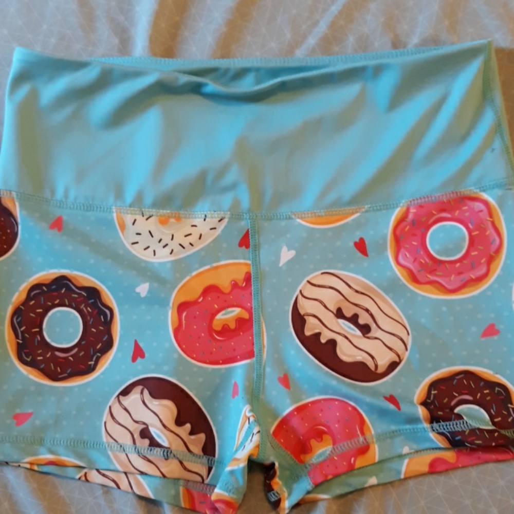 Donut shorts